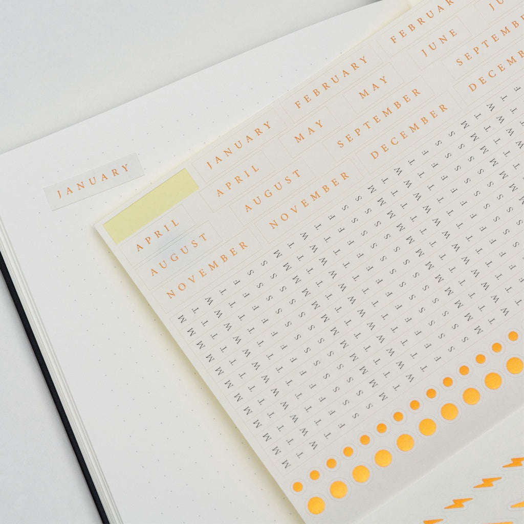 𝐋𝐄𝐔𝐂𝐇𝐓𝐓𝐔𝐑𝐌𝟏𝟗𝟏𝟕 Bullet Journal 子彈日記/子彈筆記本 A5/硬皮/黑/點狀/第二代/烙印 #363572