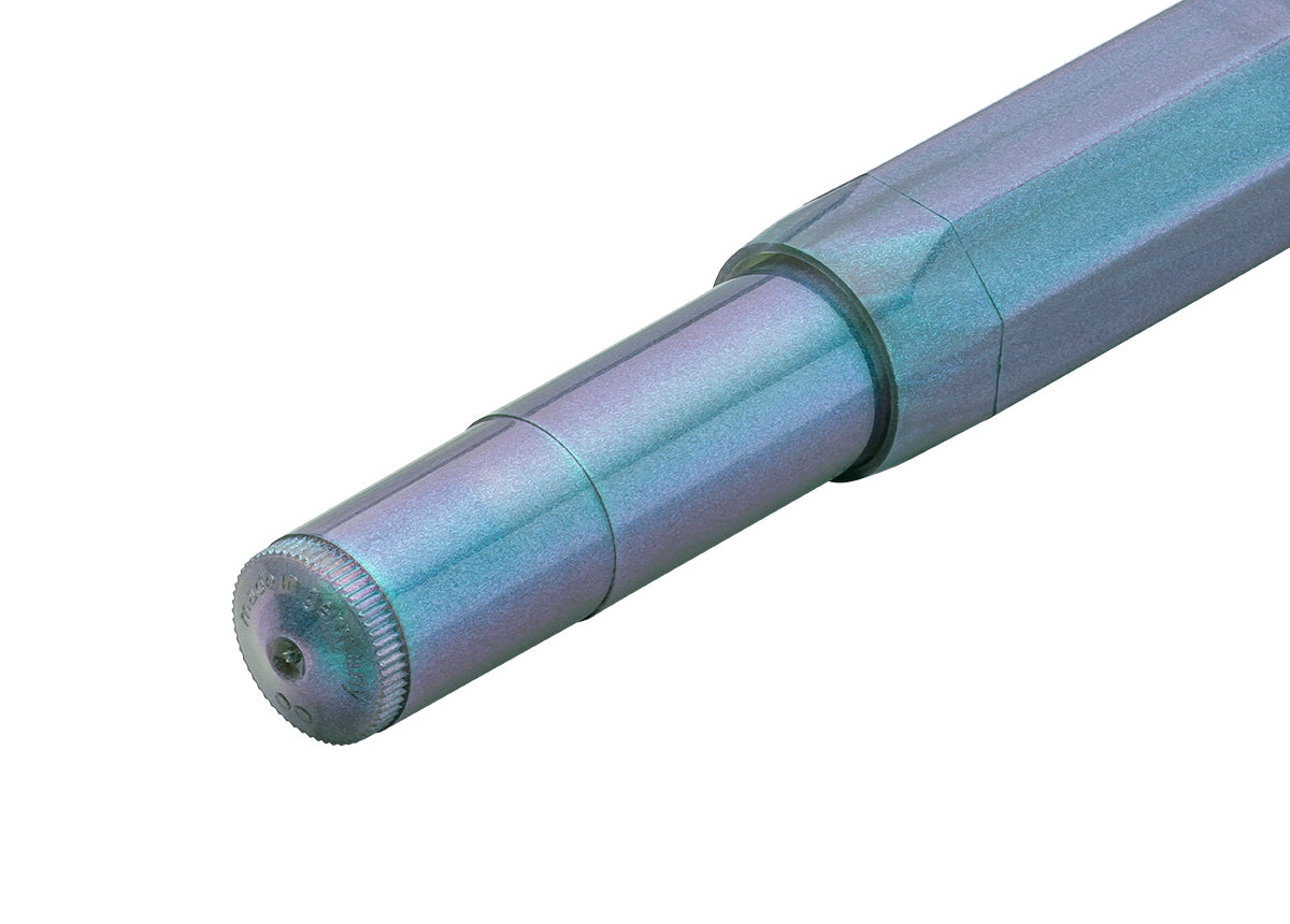 德國KAWECO LUNAR Sport系列鋼筆 月影邃藍 Shadow Blue — 蓋上筆蓋尾端特寫