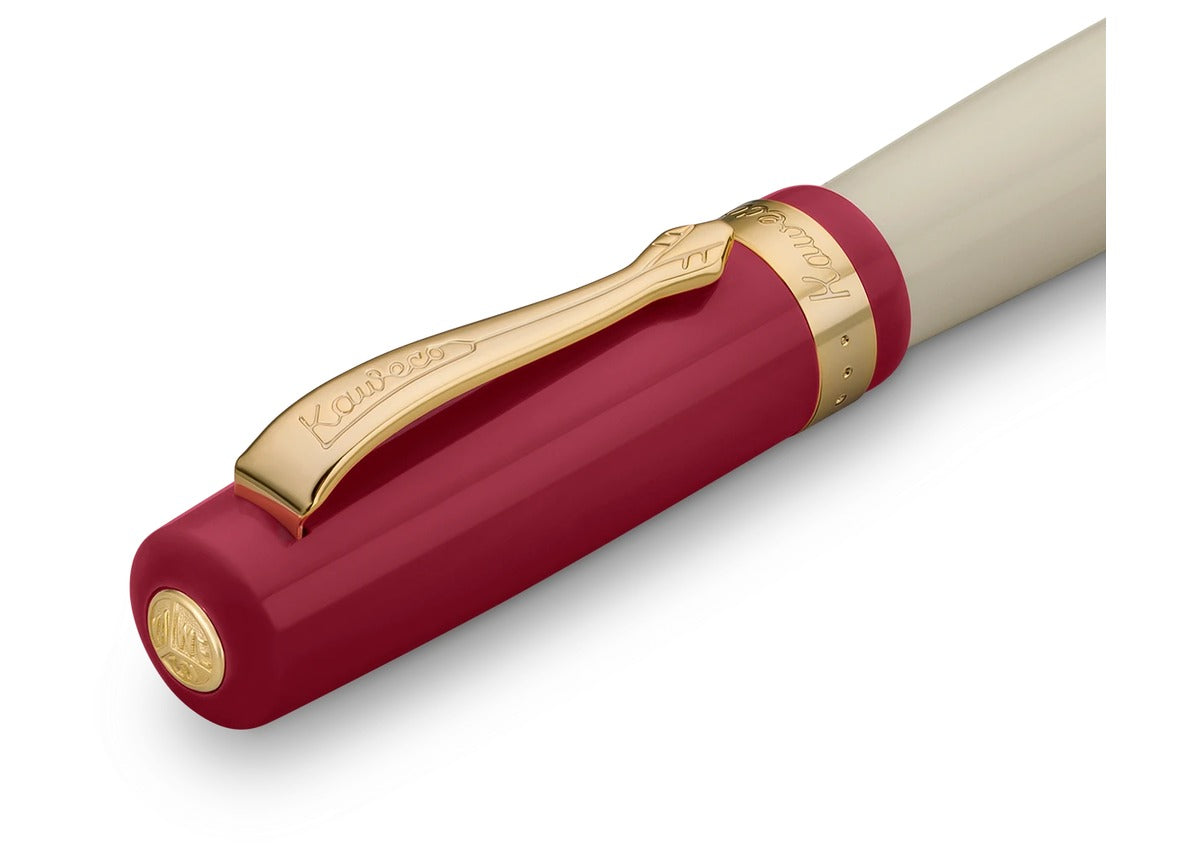 KAWECO STUDENT 30's Blues 鋼珠筆 — 筆蓋細節,金色筆夾與環飾
